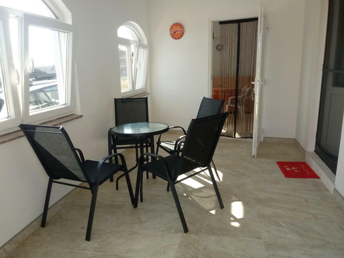 Apartmani Fran Vir Exteriör bild