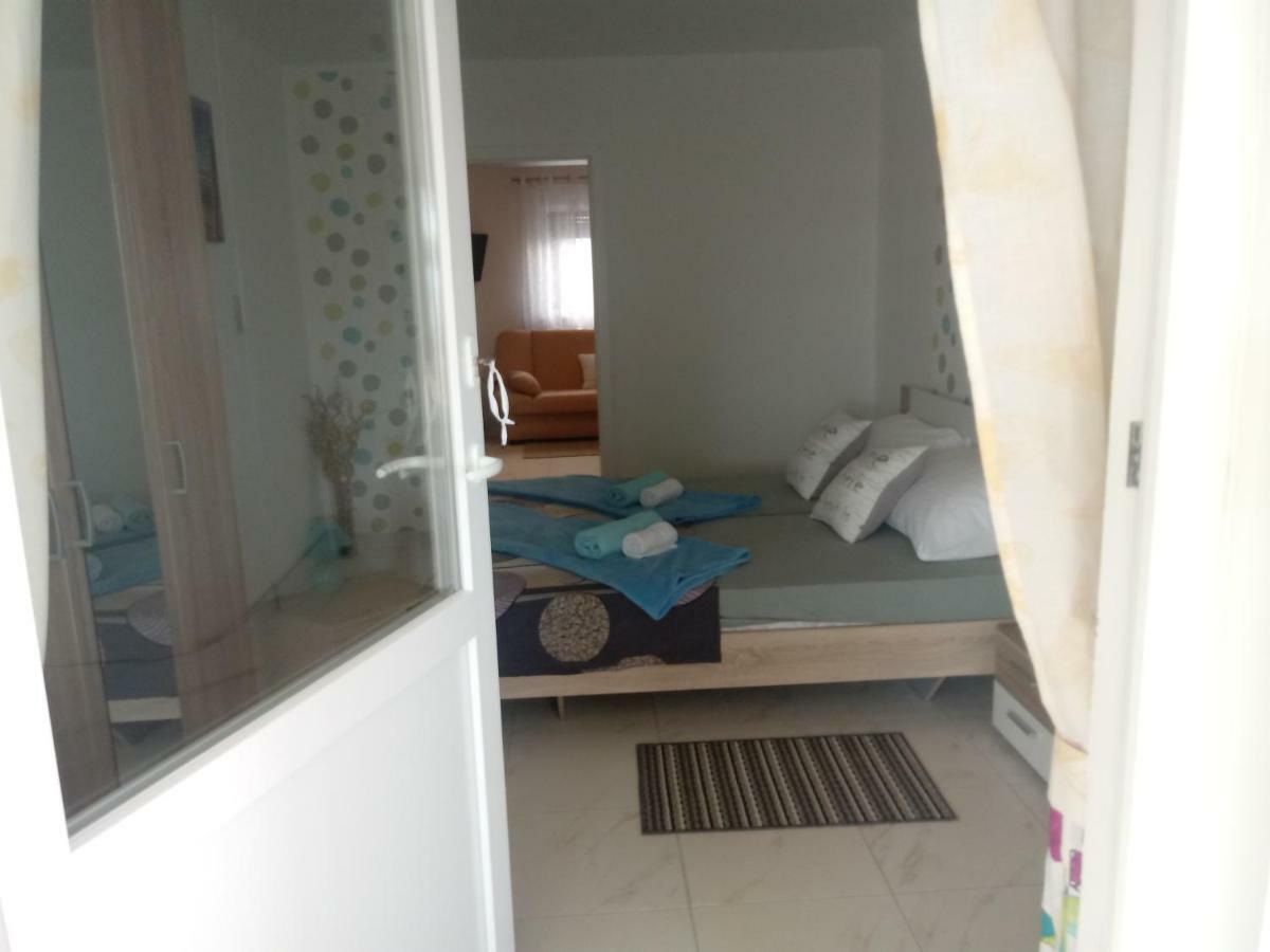 Apartmani Fran Vir Exteriör bild